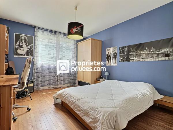Maison T6 d'env. 161.5 m2 avec 5 ch. avec jardin et piscine sur PERIGUEUX (24000)