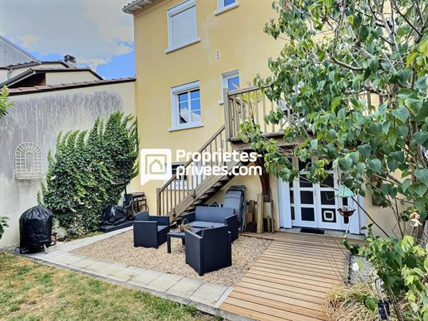 Maison T6 d'env. 161.5 m2 avec 5 ch. avec jardin et piscine sur PERIGUEUX (24000)