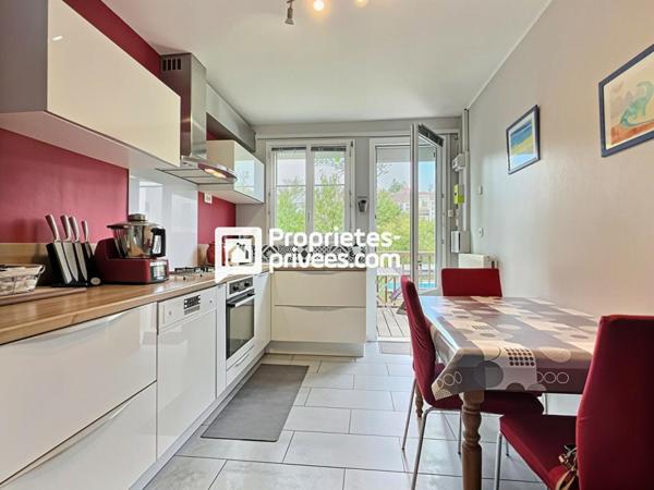 Maison T6 d'env. 161.5 m2 avec 5 ch. avec jardin et piscine sur PERIGUEUX (24000)