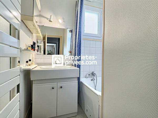 Maison T6 d'env. 161.5 m2 avec 5 ch. avec jardin et piscine sur PERIGUEUX (24000)