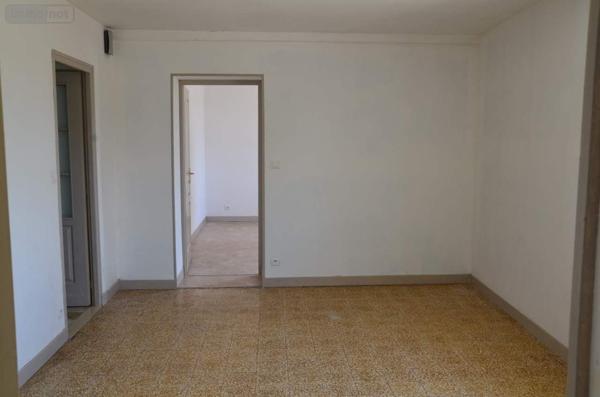 Maison à louer à Châtillon-sur-Morin dans la Marne (51310), ref : 034/834