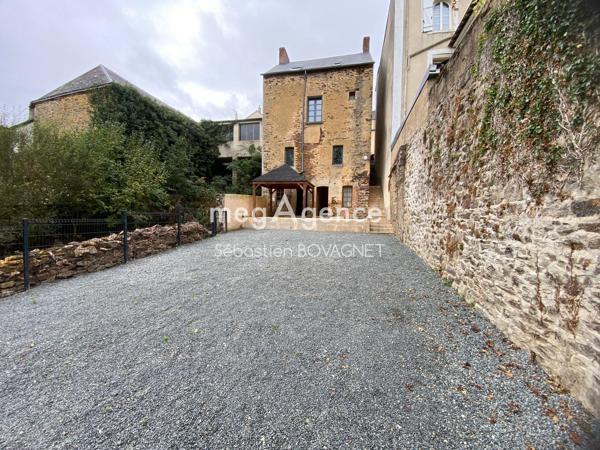 Maison à SILLE-LE-GUILLAUME, 72140 - 7 pièces 110m²