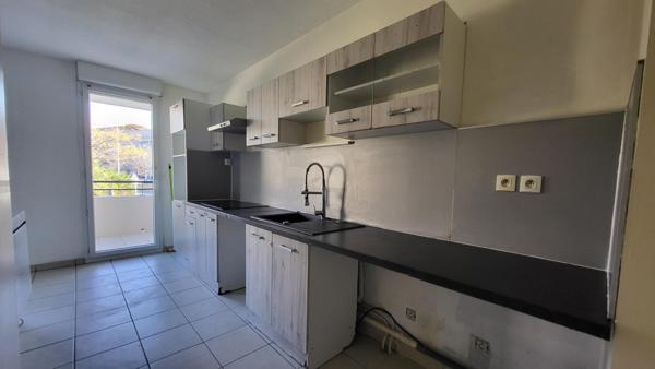 Vitrolles (13127) TRES BEL APPARTEMENT 4 PIECES AVEC 3 TERRASSES