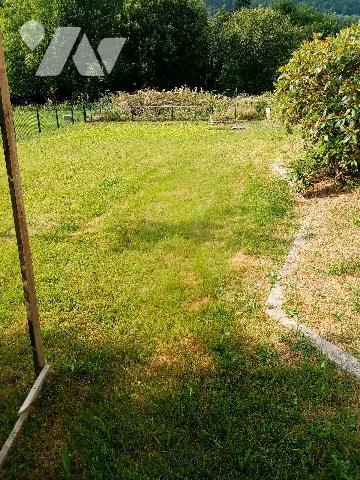 Secteur très calme et ensoleillé, pavillon élevé sur sous-sol avec terrain de 1159 m²