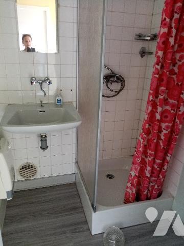 Secteur très calme et ensoleillé, pavillon élevé sur sous-sol avec terrain de 1159 m²