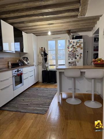SUPERBE APPARTEMENT 4 P Duplex Centre ville-Château