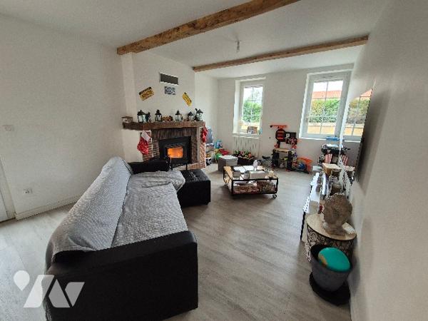 L'ISLE JOURDAIN (32600), Villa de 124m², à étage, avec jardin et garage.