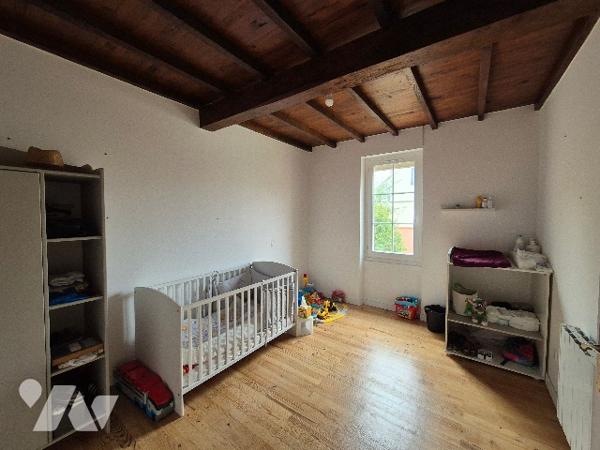 L'ISLE JOURDAIN (32600), Villa de 124m², à étage, avec jardin et garage.