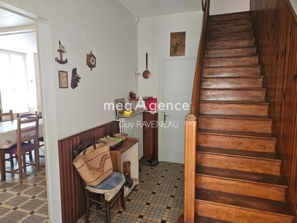 Maison à Loudun, 86200 - 5 pièces 128m²