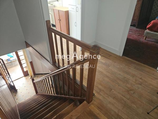 Maison à Loudun, 86200 - 5 pièces 128m²