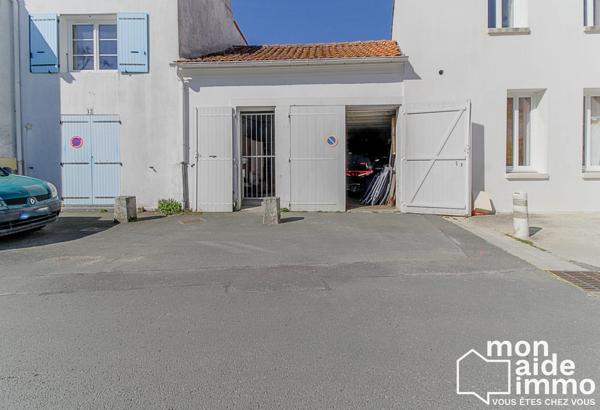 Ile d'Oléron : Maison de Bourg et son garage en annexe