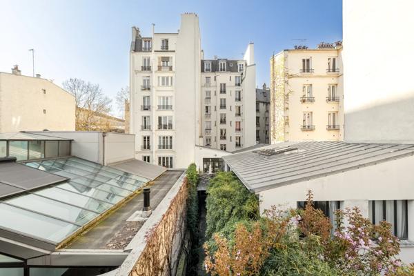 Maison Paris 17 e - CIMETIÈRE DE MONTMARTRE