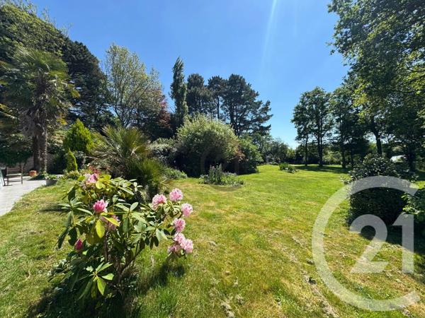 Maison à vendre  8 pièces - 245 m 2   ST LYPHARD  - 44