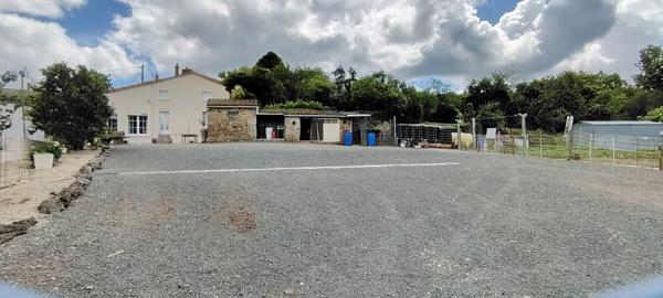 Maison à vendre 5 pièces SAINT LOUP LAMAIRE (79)