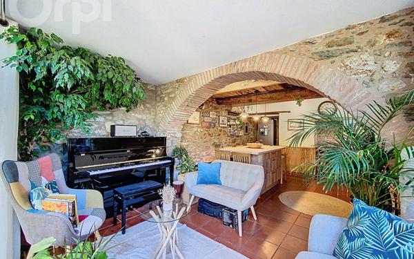 Maison à vendre    5 pièces •  Thuir