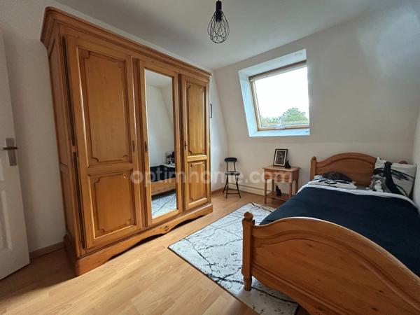 HABSHEIM, Quartier résidentiel, superbe appartement 4pièces 80.56m² (76.74m² carrez), 3chambres, terrasse, garage. Etat impeccable, aucun travaux. Top emplacement.