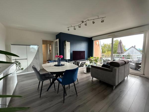 HABSHEIM, Quartier résidentiel, superbe appartement 4pièces 80.56m² (76.74m² carrez), 3chambres, terrasse, garage. Etat impeccable, aucun travaux. Top emplacement.