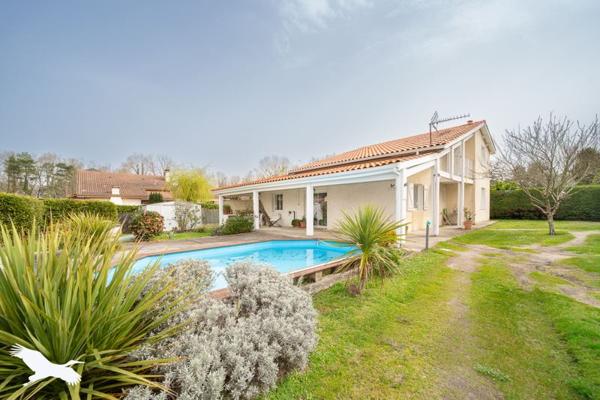 Maison à vendre |  Saint-André-de-Cubzac |  4 pièces | 130 m²