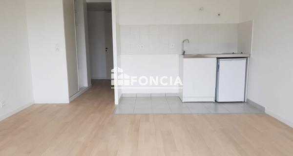 Location Studio 29.54 m² - Thiais 94320