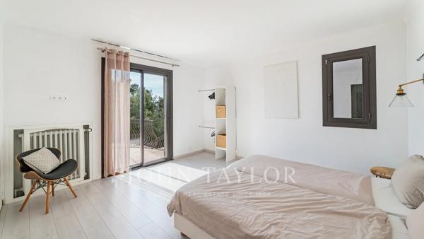 Villa familiale avec piscine et vue mer panoramique