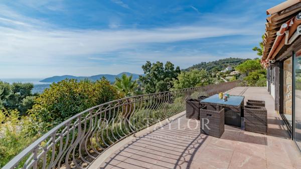 Villa familiale avec piscine et vue mer panoramique