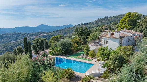 Villa familiale avec piscine et vue mer panoramique