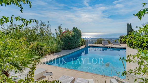 Villa familiale avec piscine et vue mer panoramique