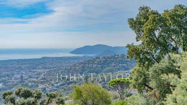 Villa familiale avec piscine et vue mer panoramique