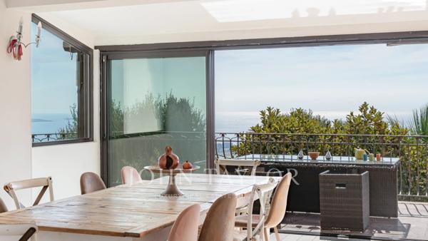 Villa familiale avec piscine et vue mer panoramique