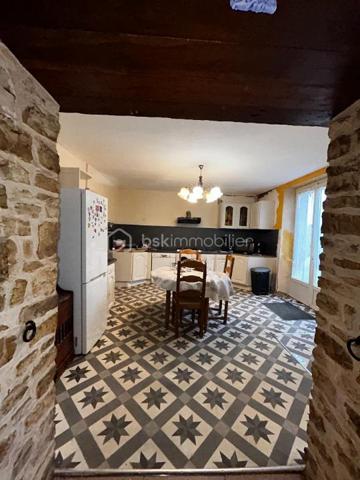 Maison de village de 190 m²