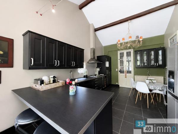 MAISON DE MAITRE DE 194 M2 A SALLES