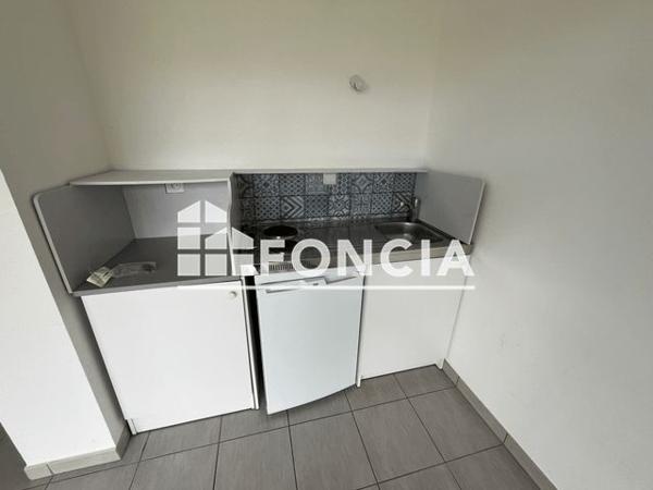 Location Studio 31.32 m² - 21 RUE ULLMANN Besancon 25000