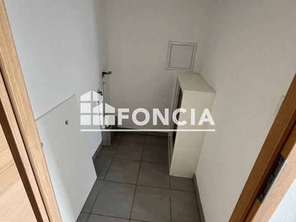 Location Studio 31.32 m² - 21 RUE ULLMANN Besancon 25000