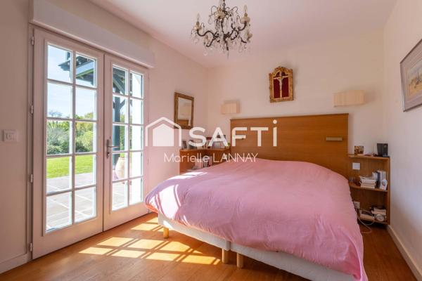 Magnifique demeure familiale face à la Rhune