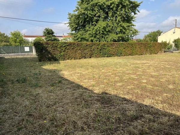 Terrain 61 600 € Cognac 645 m² DPE