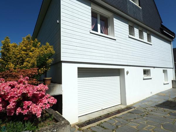 Une grande maison sur sous-sol complet au calme d’une impasse