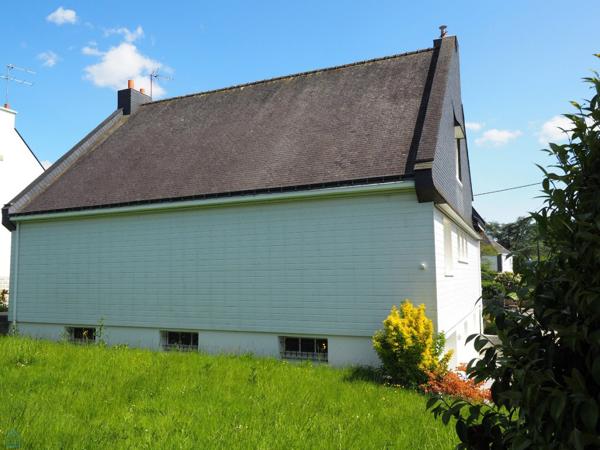 Une grande maison sur sous-sol complet au calme d’une impasse