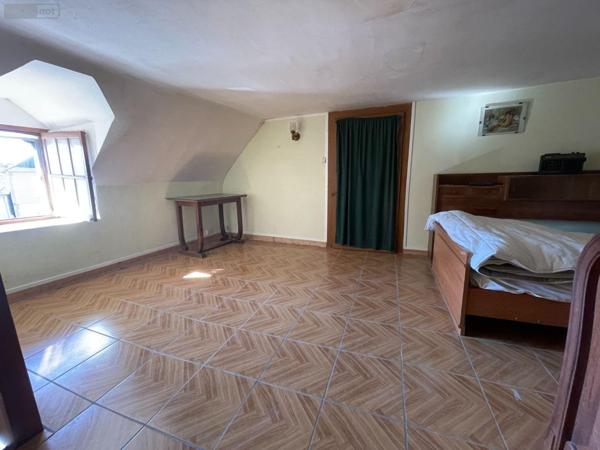 Maison à vendre à Lassay-les-Châteaux en Mayenne (53110), ref : 375