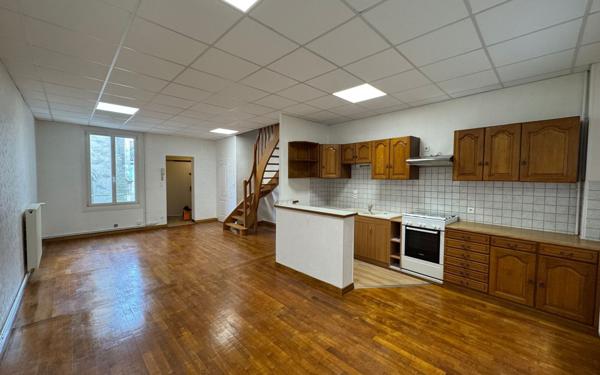 Appartement à louer    3 pièces • 95 m2 Bar-le-Duc