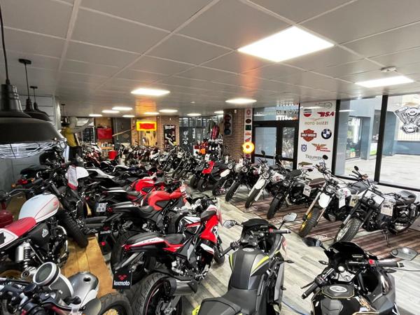 Vente Local commercial 2490 m2 à Maubeuge