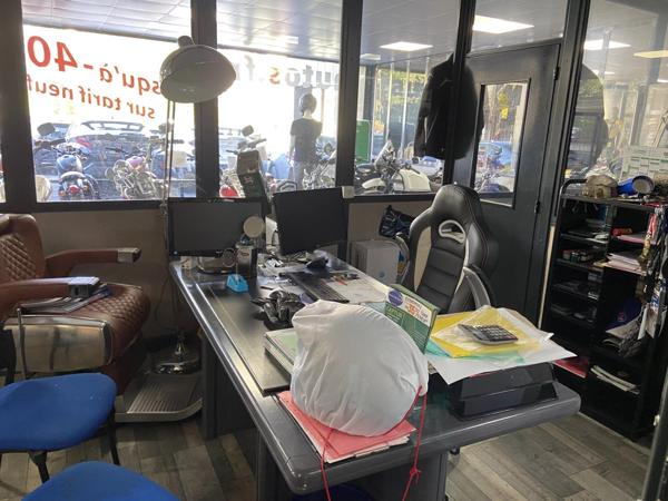 Vente Local commercial 2490 m2 à Maubeuge