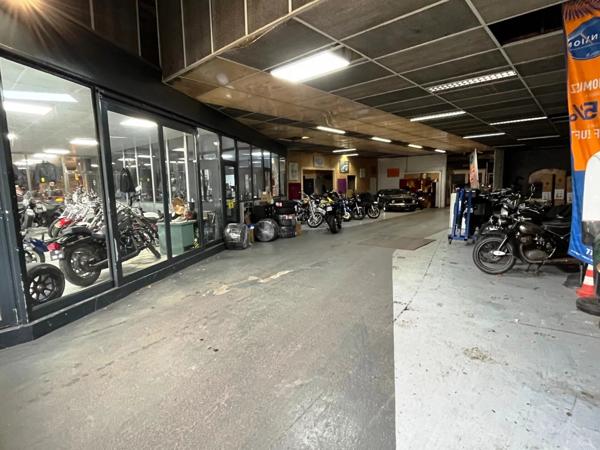 Vente Local commercial 2490 m2 à Maubeuge