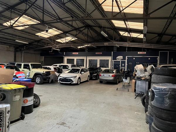 Vente Local commercial 2490 m2 à Maubeuge