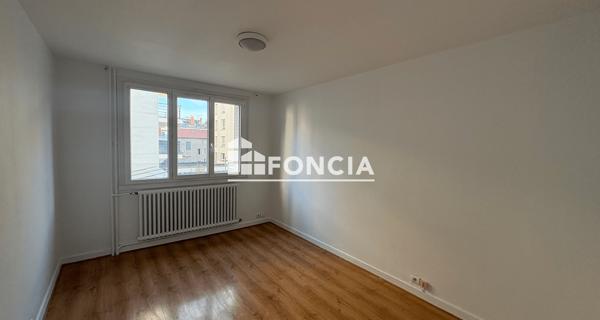 Location Studio 28.84 m² - Clermont-ferrand 63000