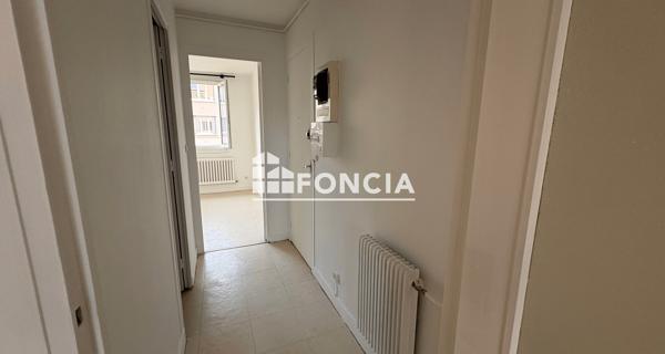 Location Studio 28.84 m² - Clermont-ferrand 63000