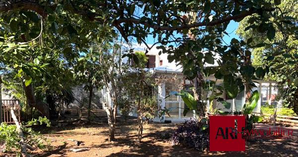 A LOUER VILLA F5 BOIS D'OLIVE AVEC GRAND JARDIN
