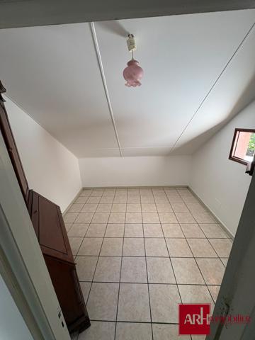 A LOUER VILLA F5 BOIS D'OLIVE AVEC GRAND JARDIN