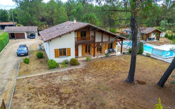 Maison à vendre    5 pièces •  Lüe