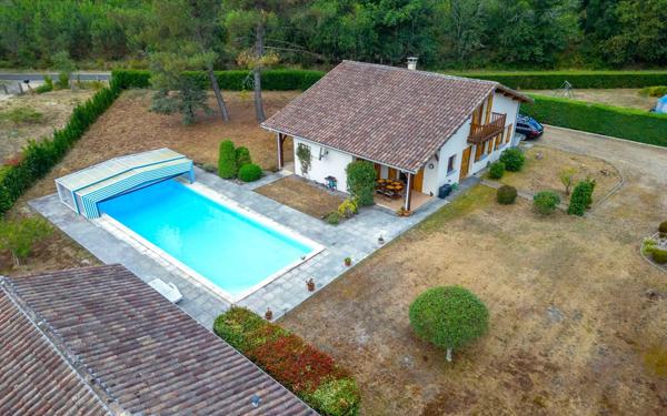 Maison à vendre    5 pièces •  Lüe