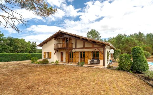 Maison à vendre    5 pièces •  Lüe